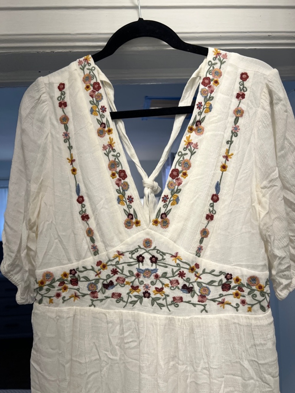 Baltic Born White V-Neck Maxi Dress - size large - Picture 4 of 5